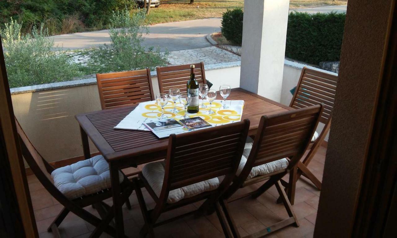 Delfin Apartment Novigrad  Bagian luar foto